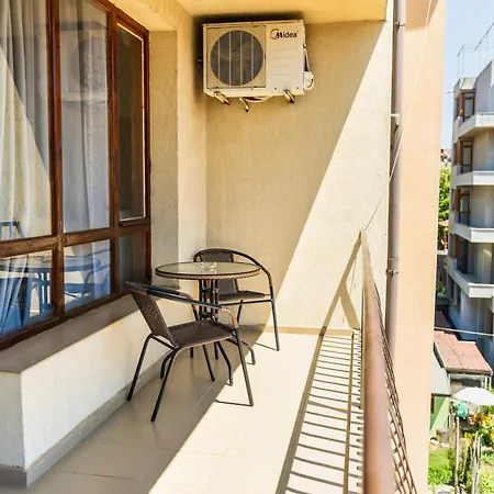 Guest house Family House Katerini Nesebar
