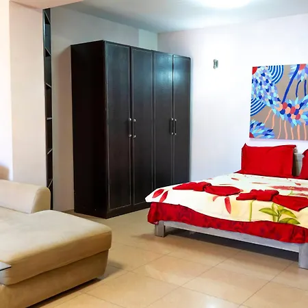 Guest house Family House Katerini *