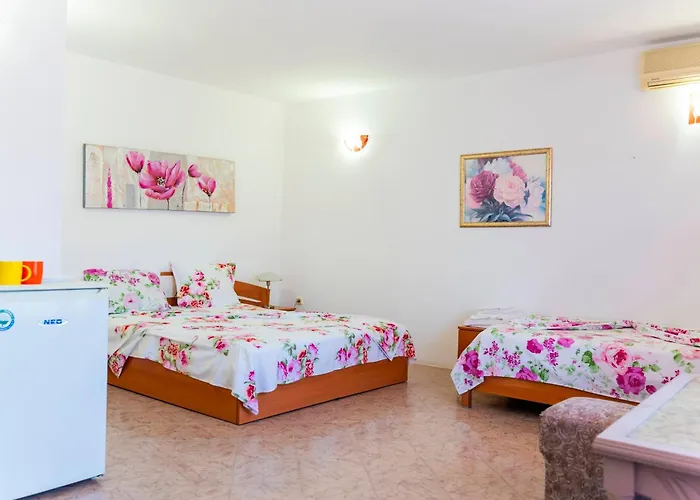 Family House Katerini Guest house 3*
